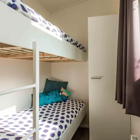 Modern With A Dishwasher, Located In Park De Veluwe Шале *